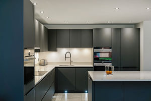 Kitchen- click for photo gallery